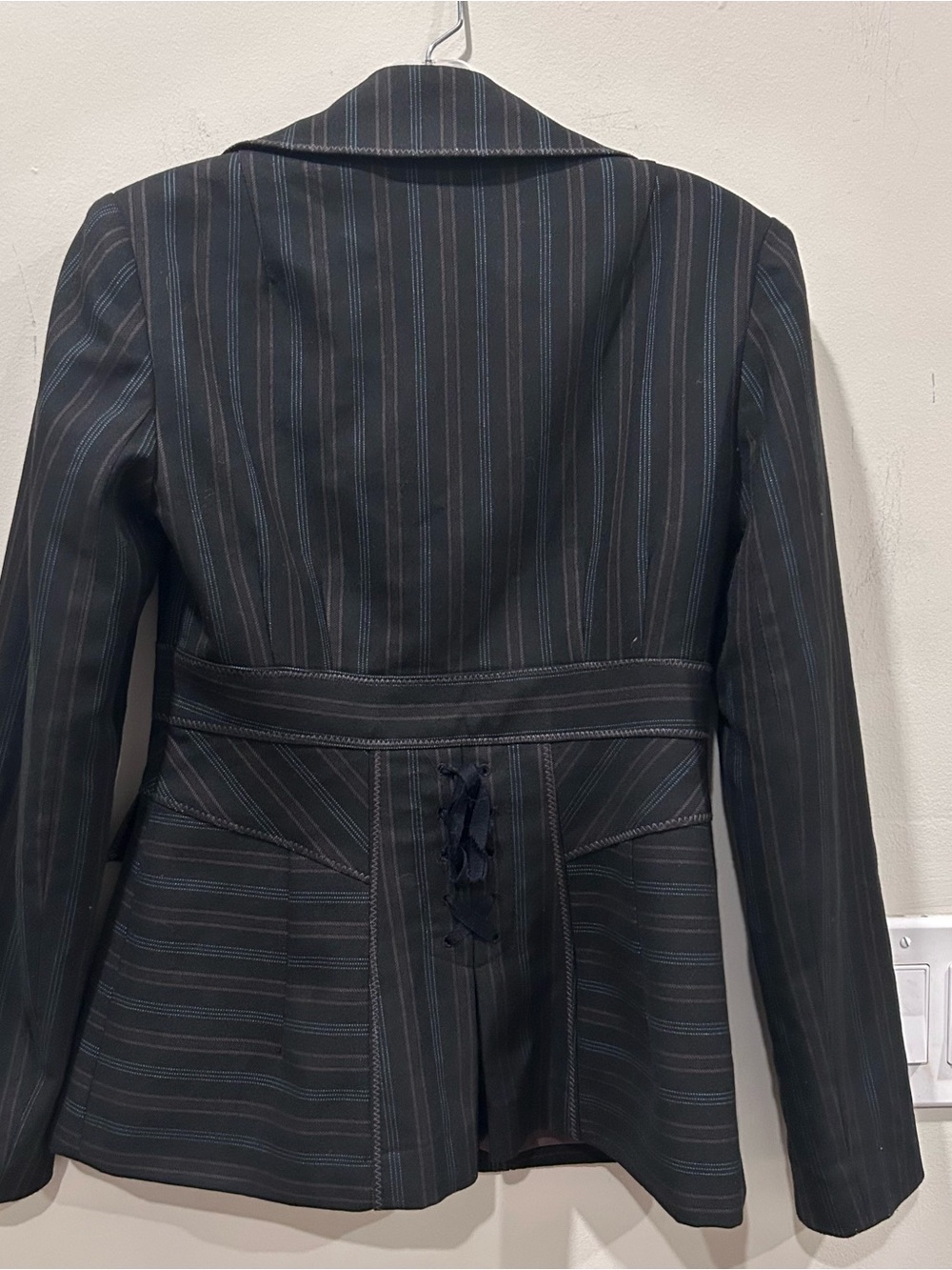 Vintage Nanette Lepore pinstripe pantsuit, corset blazer tailored trousers sz 2 - Picture 7 of 11